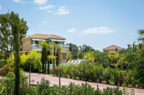 Гостиница Afrodite Luxury Villa  Своронота